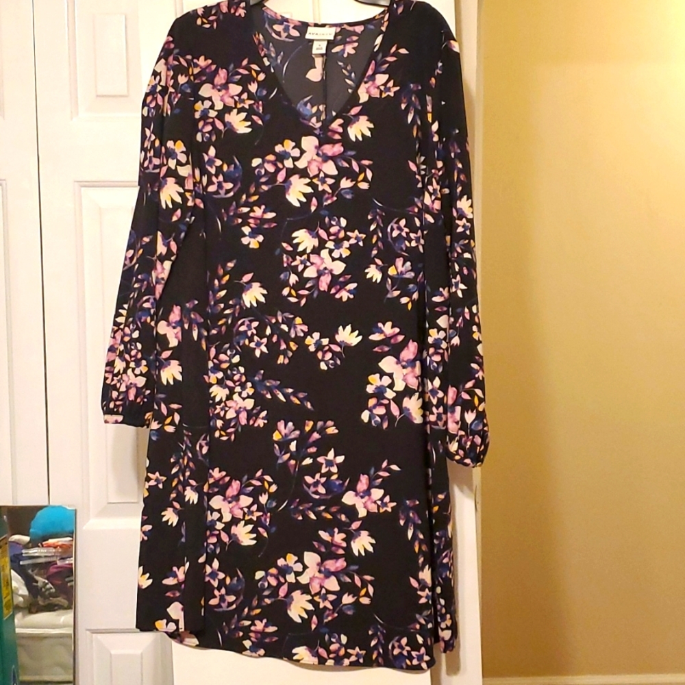 AVA & VIV Floral Mid-length Sheath Dress Size: X